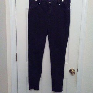 Adrienne Vittadini Dark wash Skinny Jeans